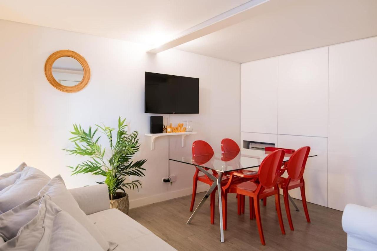 Sunny & Lovely Apartment W/ Patio By Lovelystay Lisbona Esterno foto